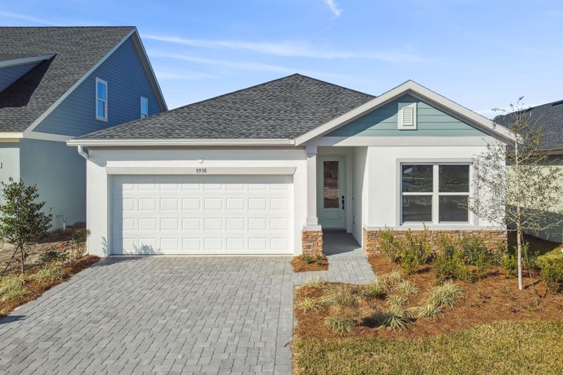 Exterior:Exterior Front