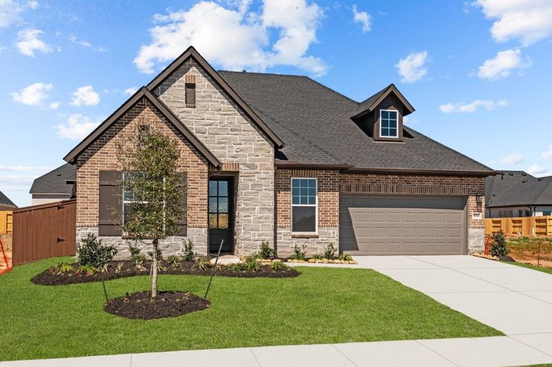 Exterior:Exterior Front