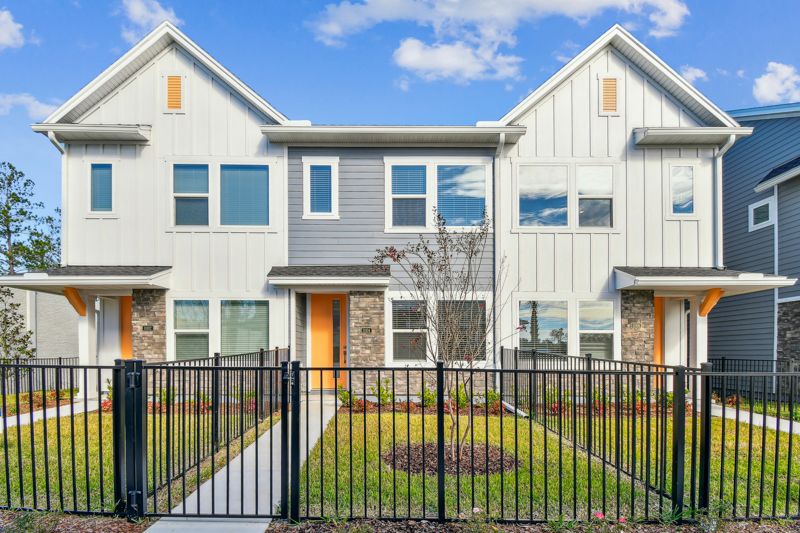 Exterior:Exterior Front