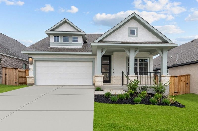 Exterior:Exterior Front