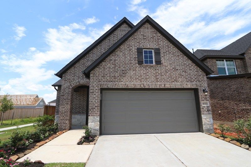 Exterior:The Arlene - E Exterior