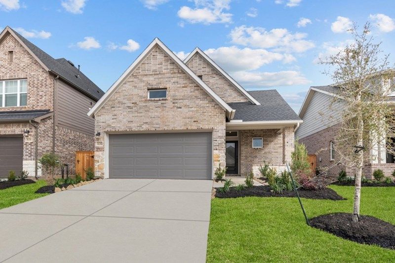 Exterior:The Arlene - F Exterior