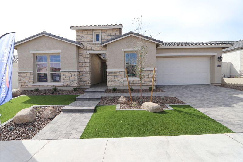 Exterior:Exterior Front