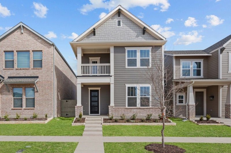 Exterior:Exterior Front