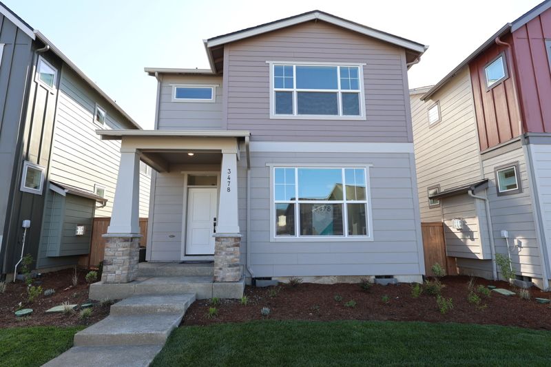 Exterior:Exterior Front