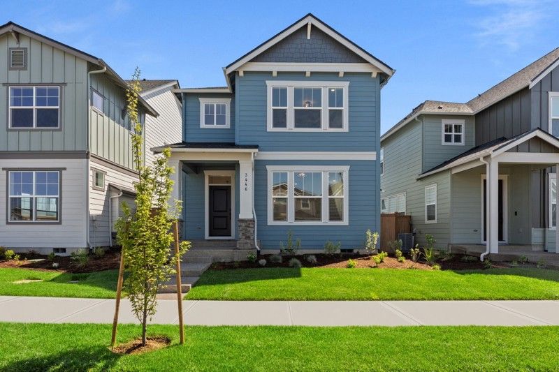 Exterior:Exterior Front