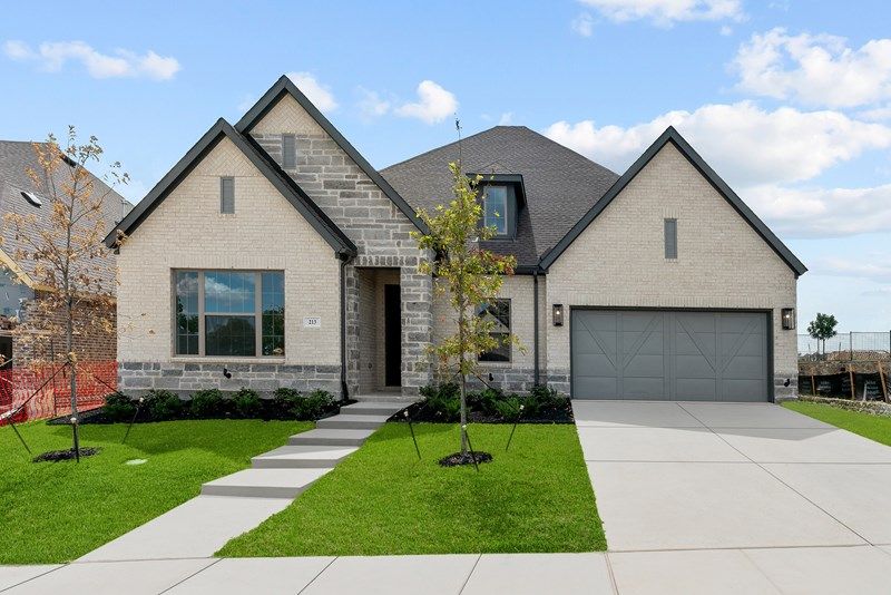 Exterior:The Avonlea - A Exterior