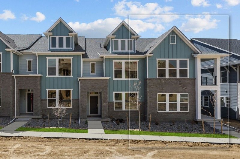 Exterior:Exterior Front