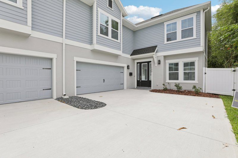 Exterior:Exterior Front