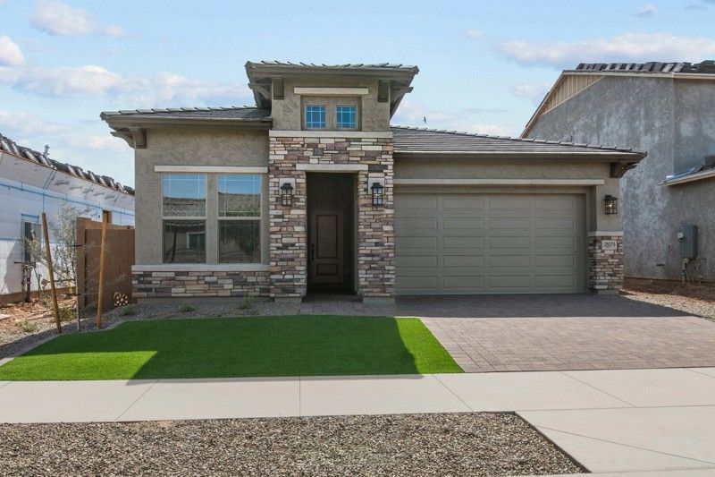 Exterior:Exterior Front