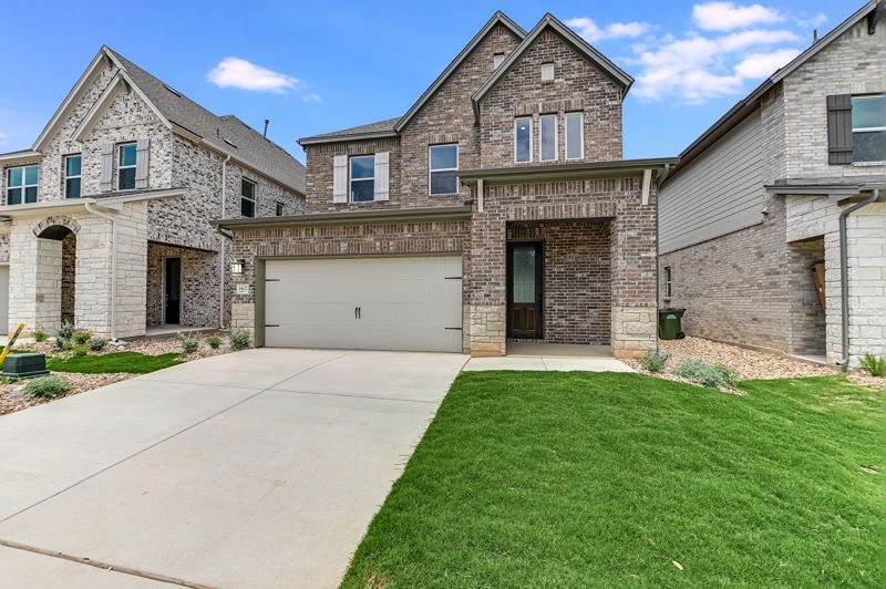 Exterior:Exterior Front