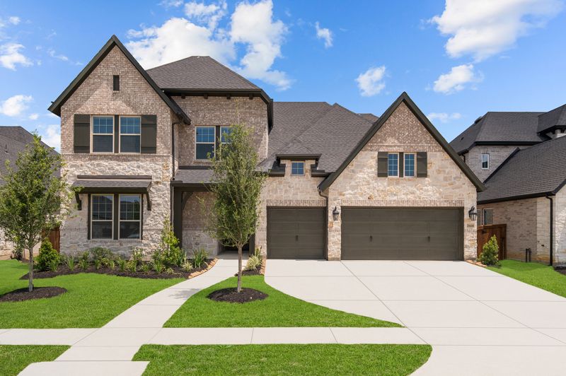 Exterior:Exterior Front