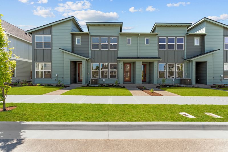 Exterior:Exterior Front