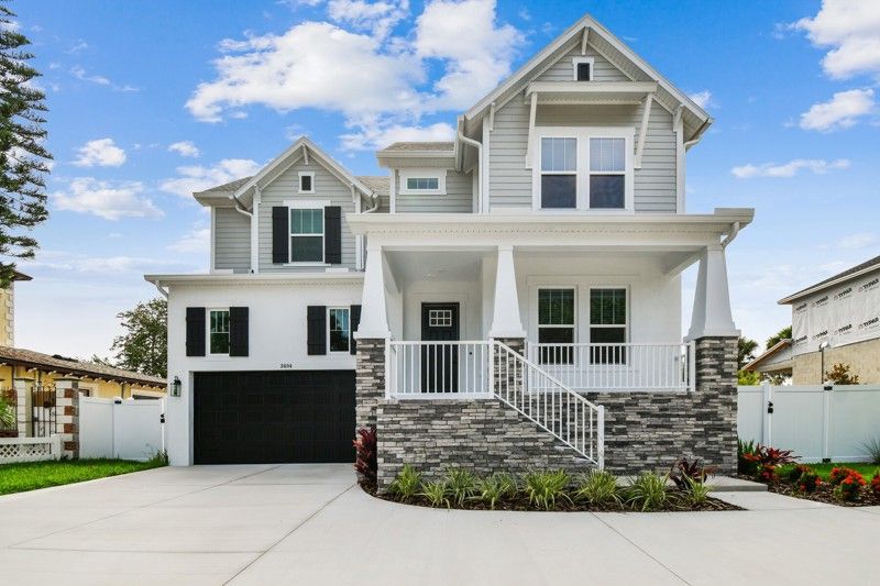 Exterior:Exterior Front