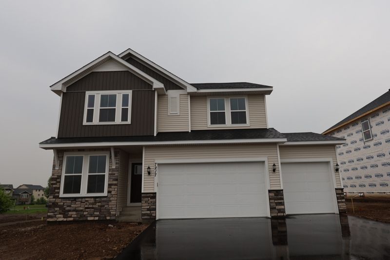 Exterior:Exterior Front