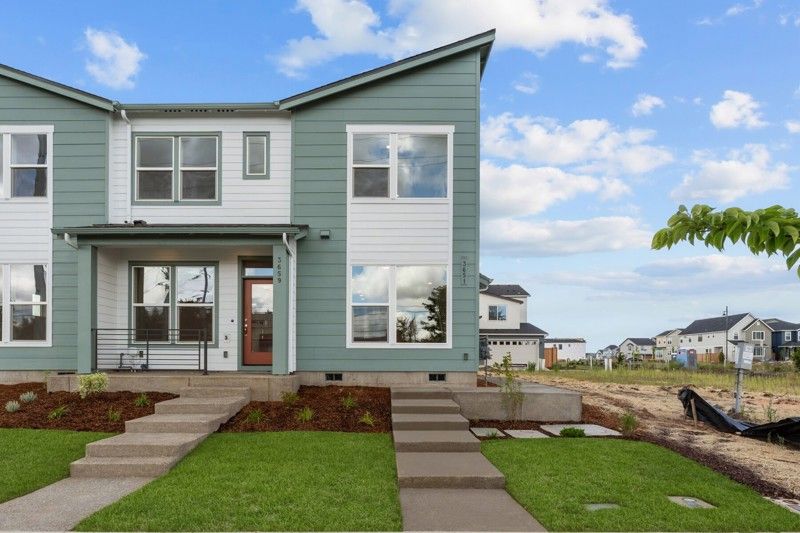 Exterior:Exterior Front