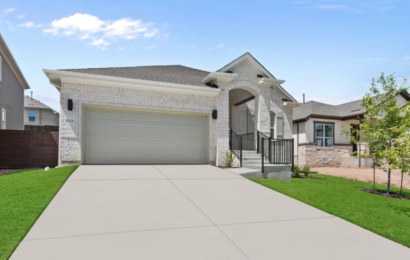 Exterior:Exterior Front