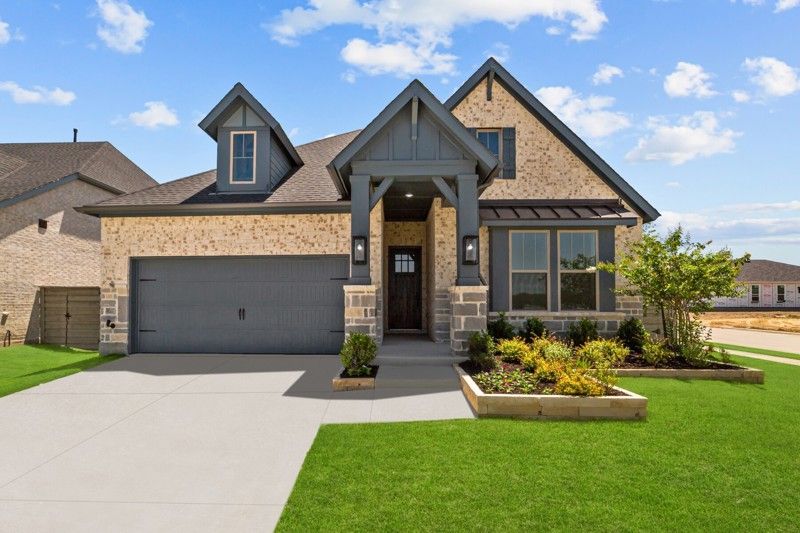 Exterior:Exterior Front