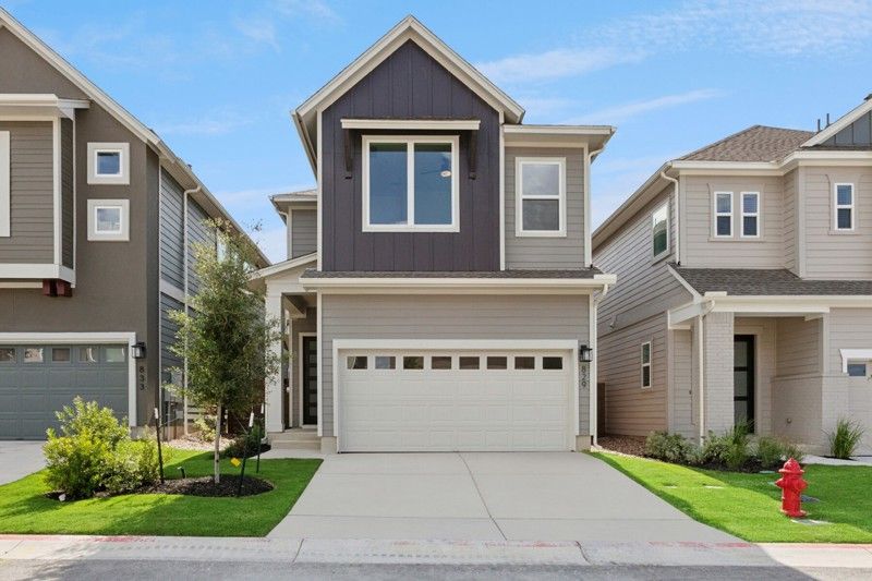 Exterior:Exterior Front