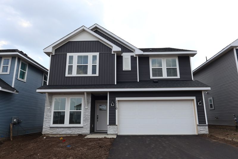 Exterior:Exterior Front