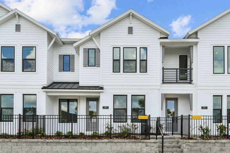 Exterior:Exterior Front