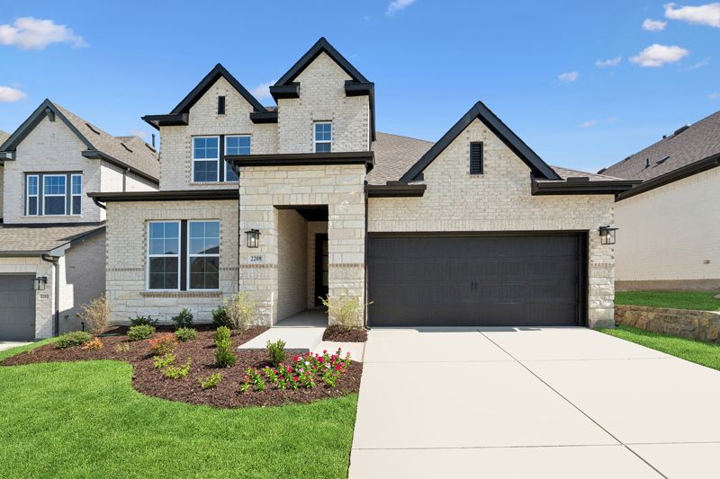 Exterior:Exterior Front
