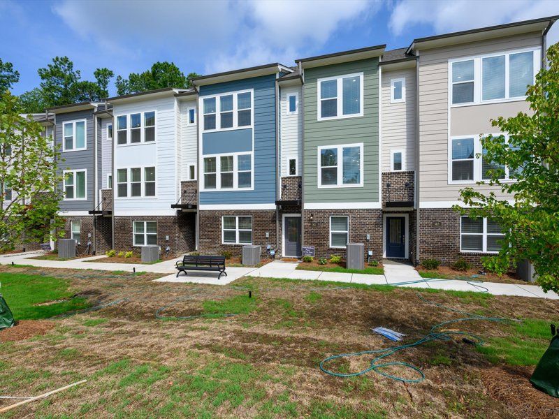 Exterior:Exterior Front