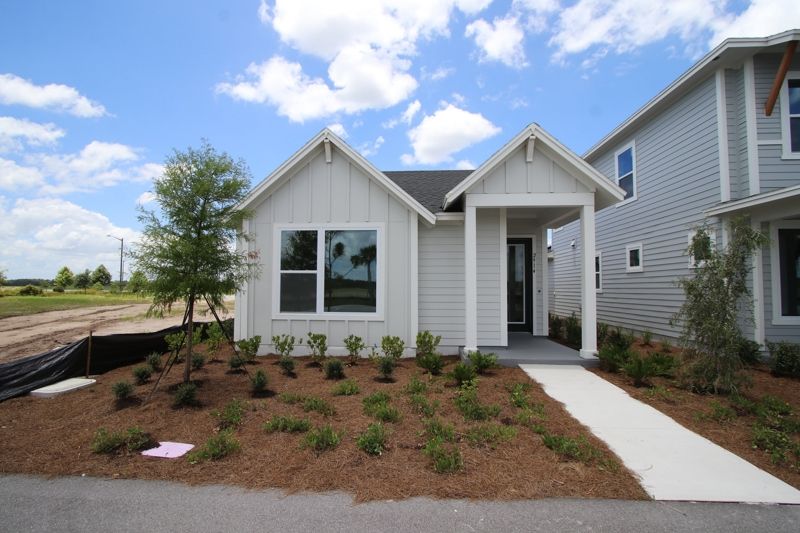 Exterior:Exterior Front