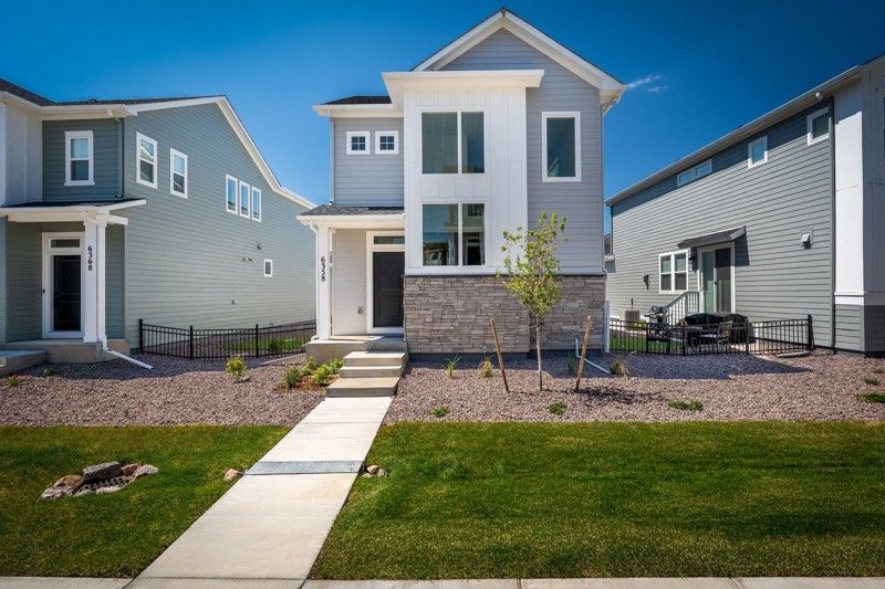 Exterior:Exterior Front