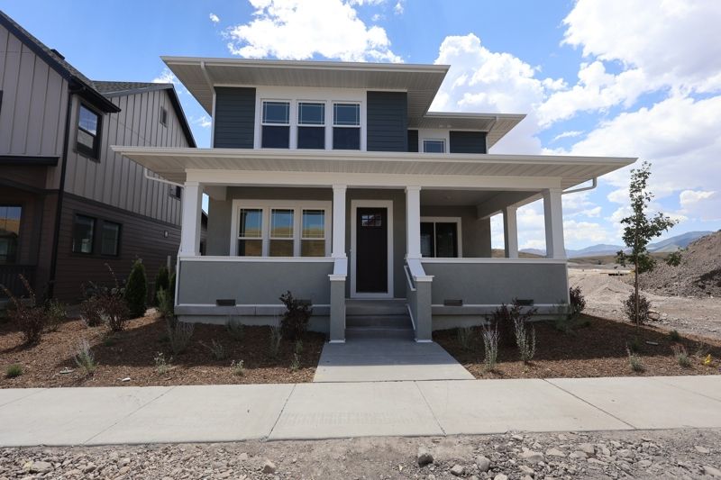 Exterior:Exterior Front