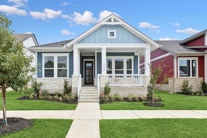 Exterior:Exterior Front