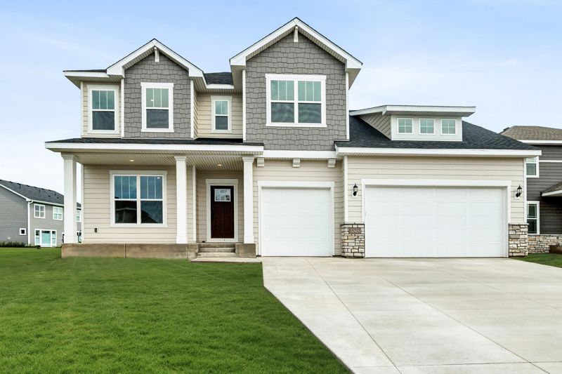 Exterior:Exterior Front
