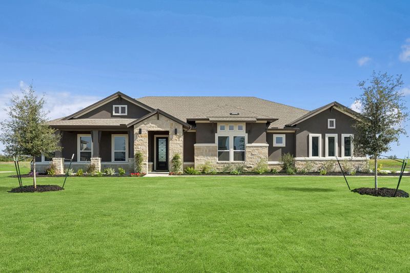 Exterior:Exterior Front
