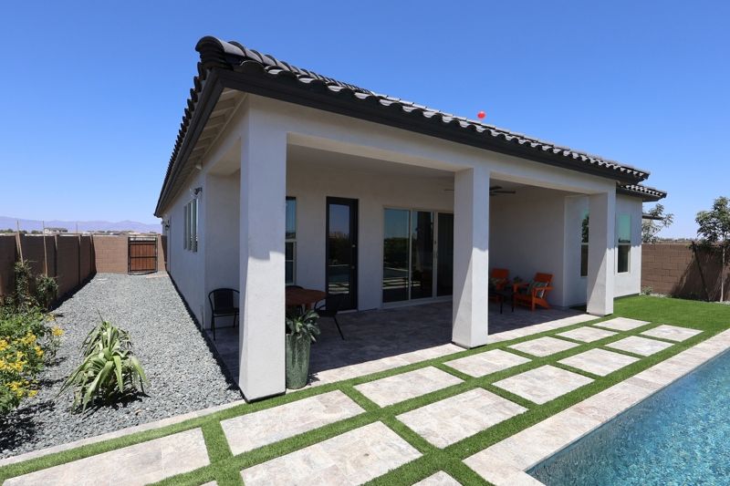 Exterior:Exterior Rear