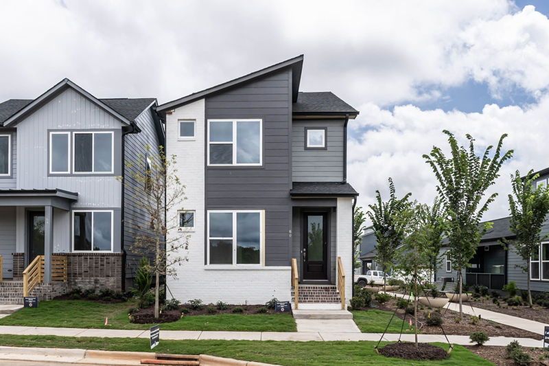 Exterior:Exterior Front