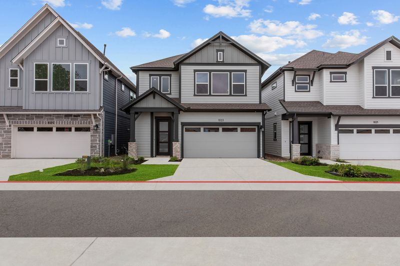 Exterior:Exterior Front