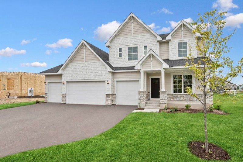 Exterior:Exterior Front