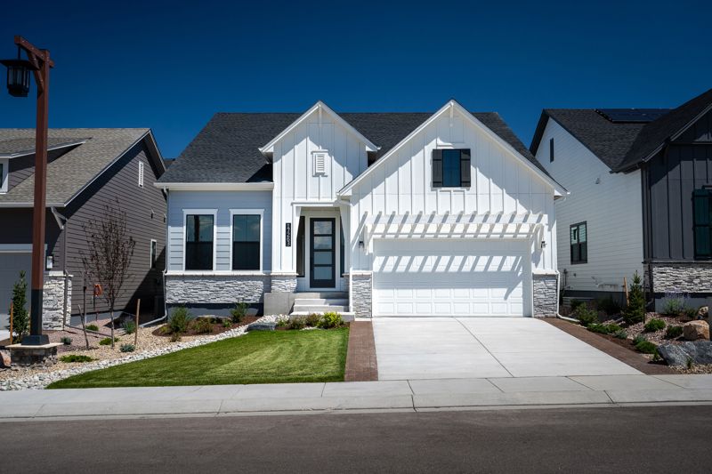 Exterior:Exterior Front