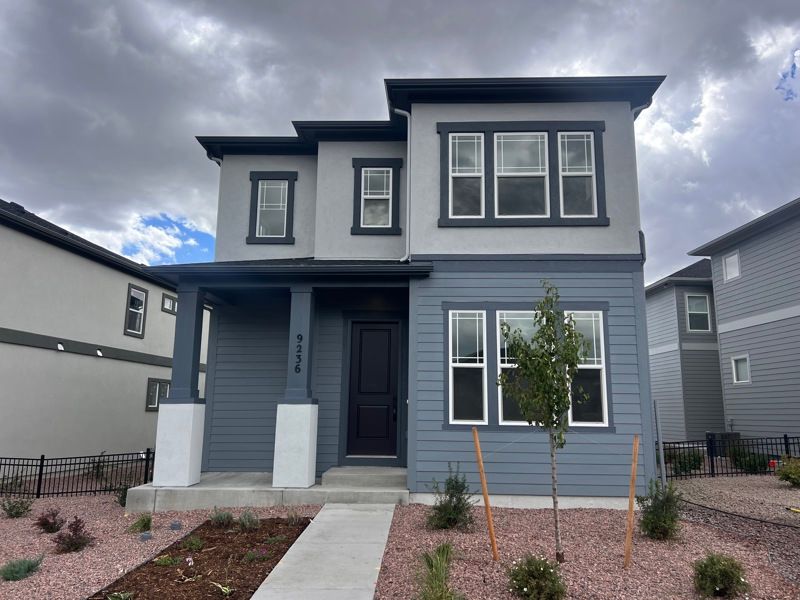 Exterior:Exterior Front