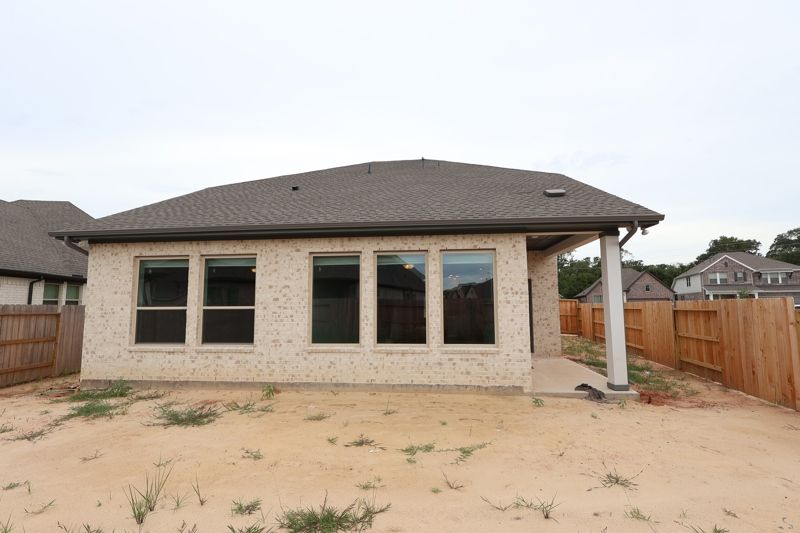 Exterior:Exterior Rear