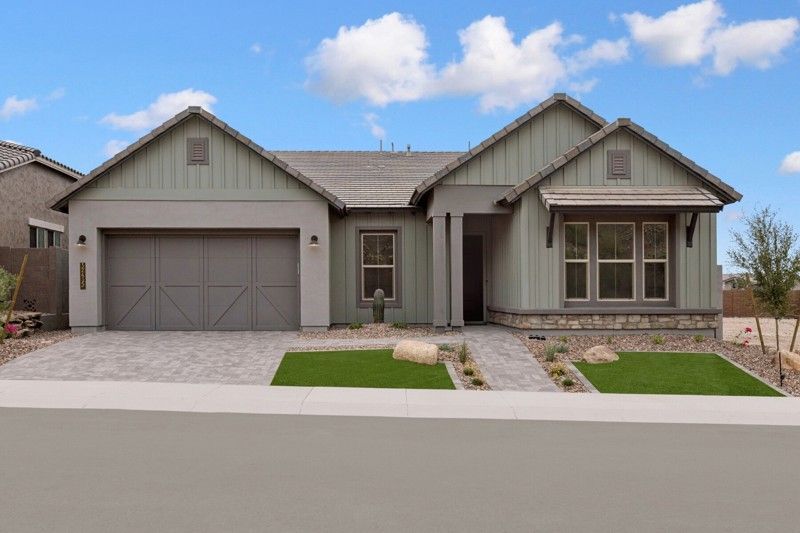 Exterior:Exterior Front