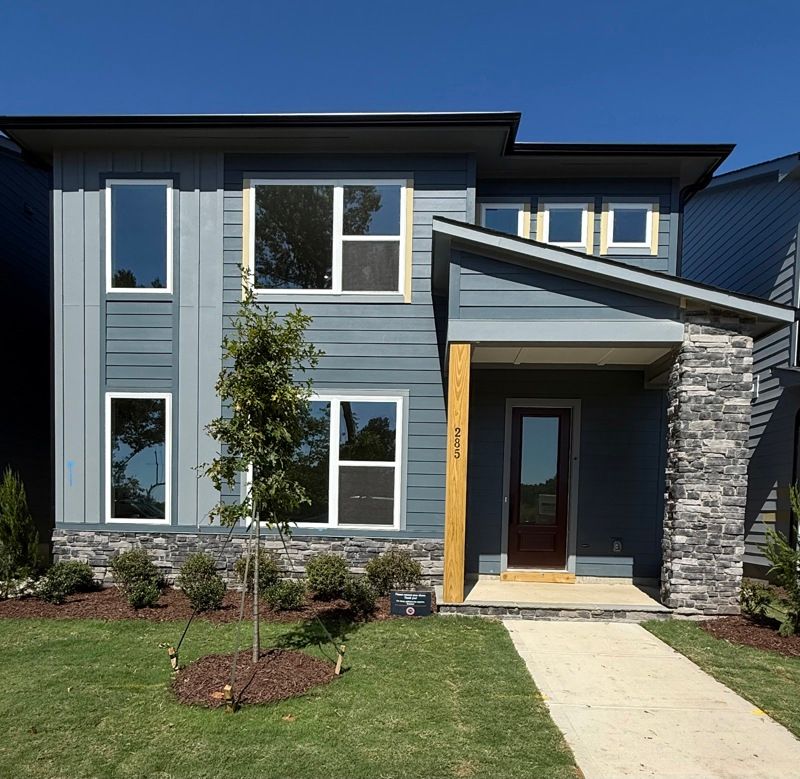 Exterior:Exterior Front