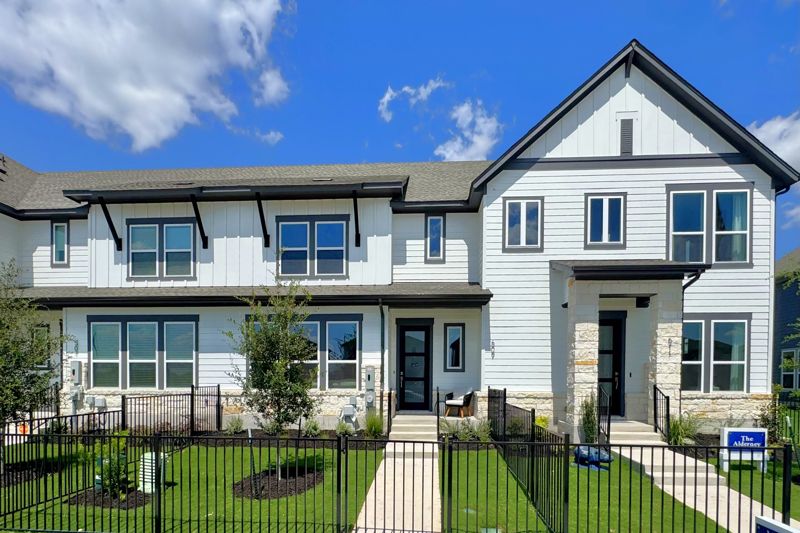 Exterior:Exterior Front