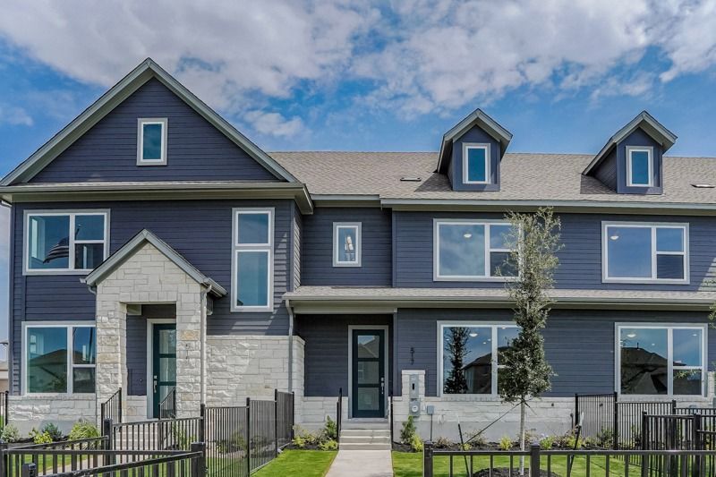 Exterior:Exterior Front