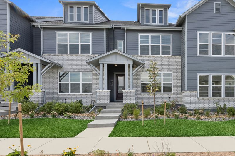 Exterior:Exterior Front