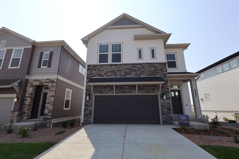 Exterior:Exterior Front