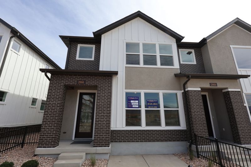 Exterior:Exterior Front
