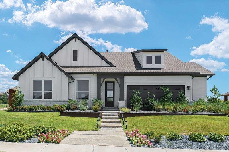 Exterior:The Edwards - D Exterior
