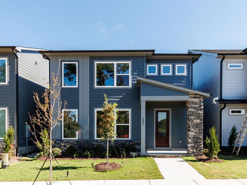 Exterior:Exterior Front