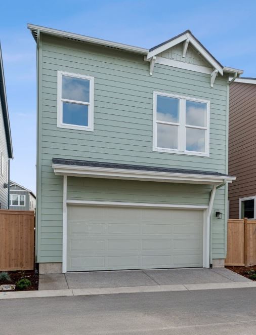 Exterior:Exterior Rear